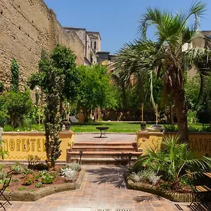 Hostel Hopestel Secret Garden, Naples