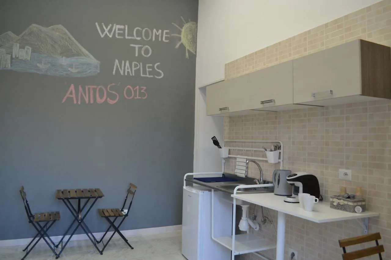 Hotel Antos 013 à Naples